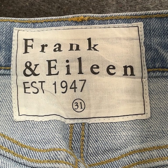 The Monaghan by Frank & Eileen Mom Jean raw hem W31 button fly - Picture 3 of 5